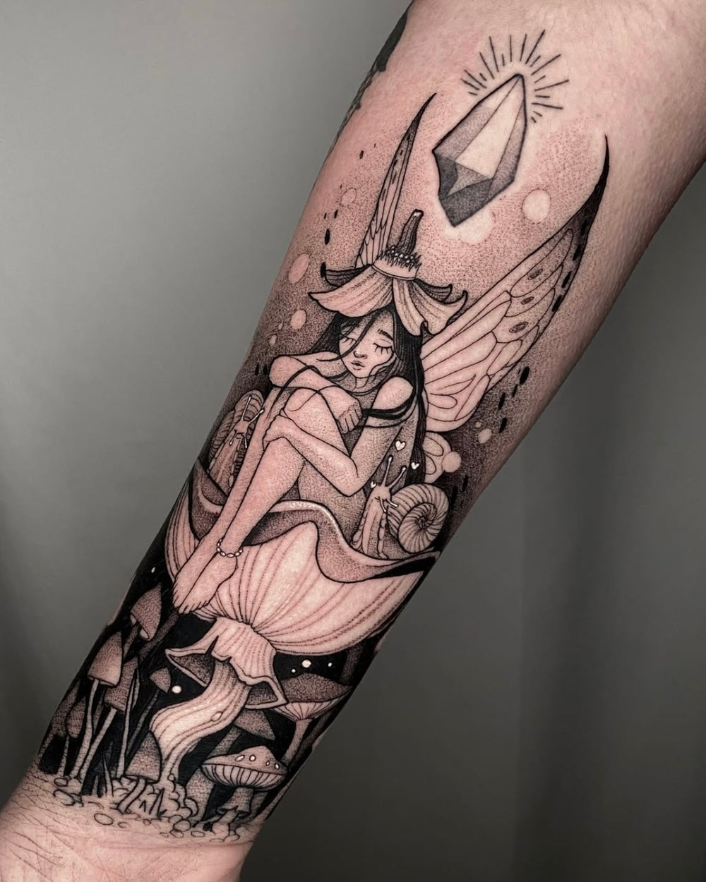 Whip shading detail in an Openmind fantasy tattoo