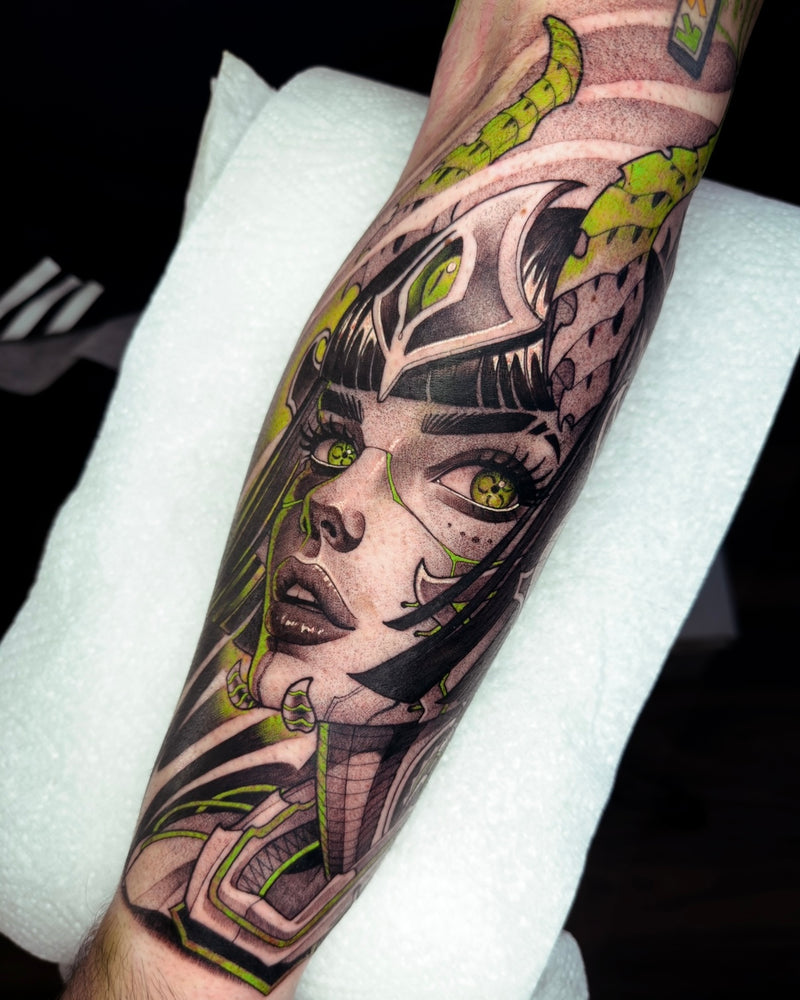 Cyborg Babe